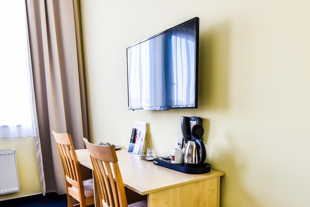 Modřice City Hostel Brno מראה חיצוני תמונה
