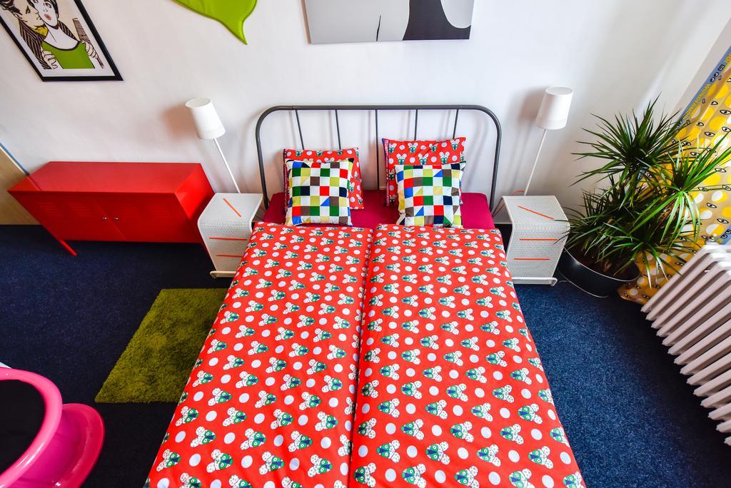 Modřice City Hostel Brno מראה חיצוני תמונה